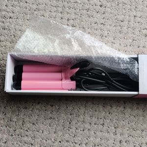 NWT Aleath hair waver